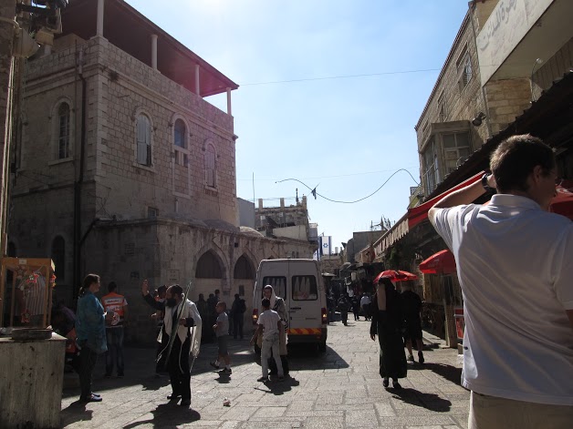 Jerusalem ist eine stets belebte Stadt - Ruhe kehrt hier nur selten ein.